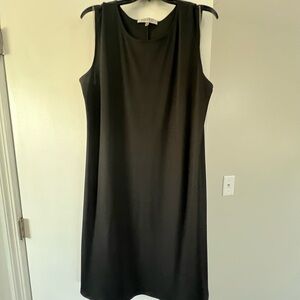 Work dress. Loose fitting midi